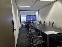 Gateway East (D7), Office #484471411
